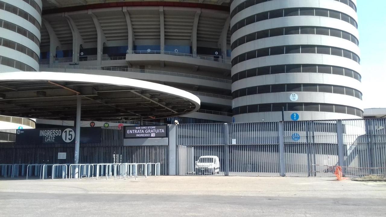 Bed & Breakfast A San Siro 75 Milão Exterior foto